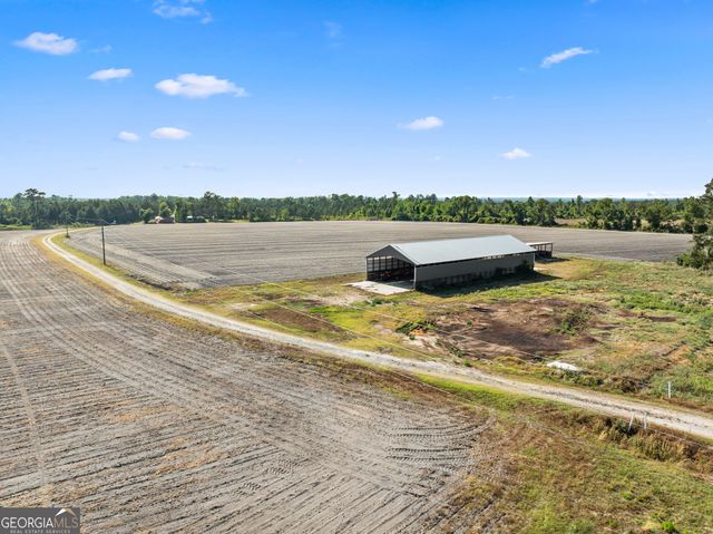 40 Azalea Drive, Hazlehurst, GA 31539
