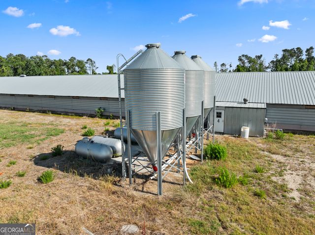 40 Azalea Drive, Hazlehurst, GA 31539