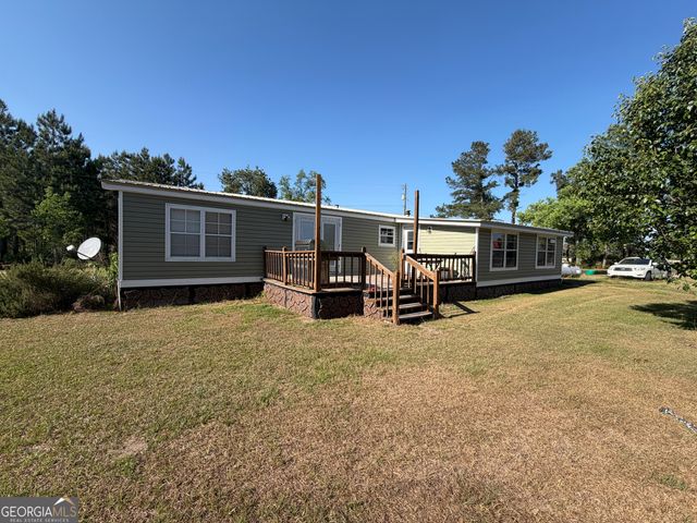 40 Azalea Drive, Hazlehurst, GA 31539