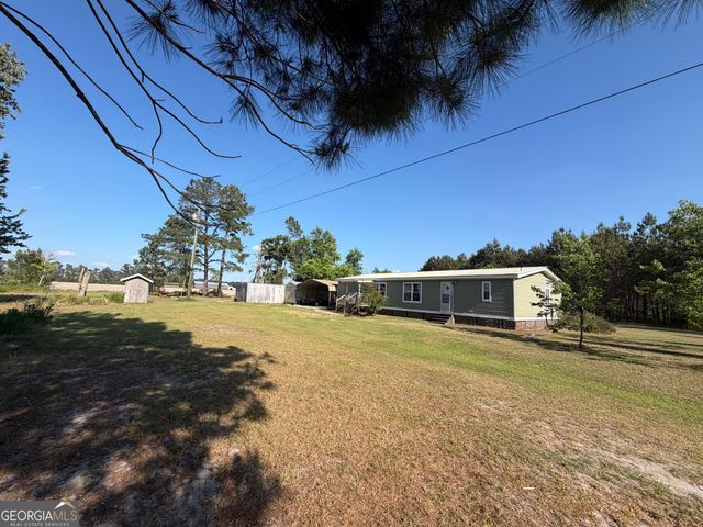40 Azalea Drive, Hazlehurst, GA 31539
