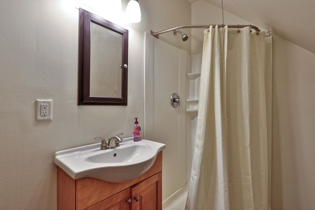 49 Pleasant Street, Ludlow, VT 05149