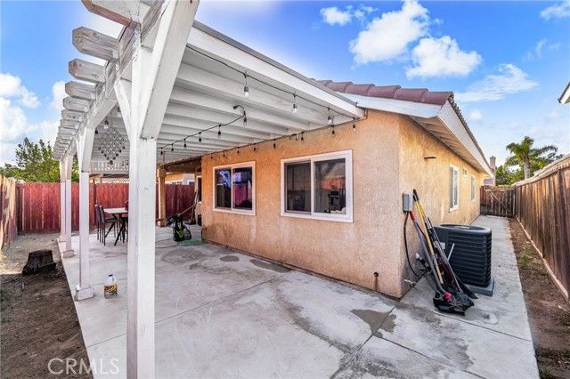 11355 Larchwood, Fontana, CA 92337