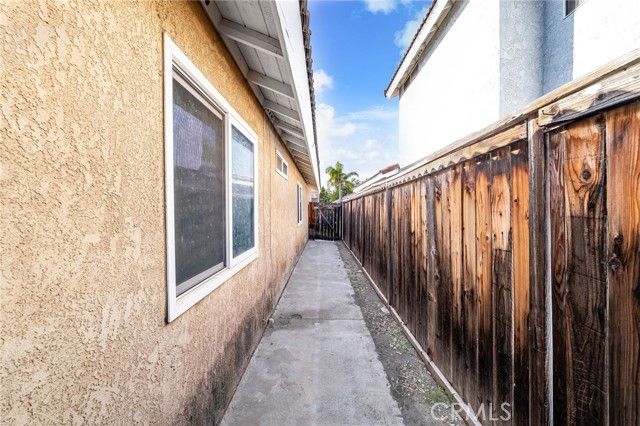 11355 Larchwood, Fontana, CA 92337