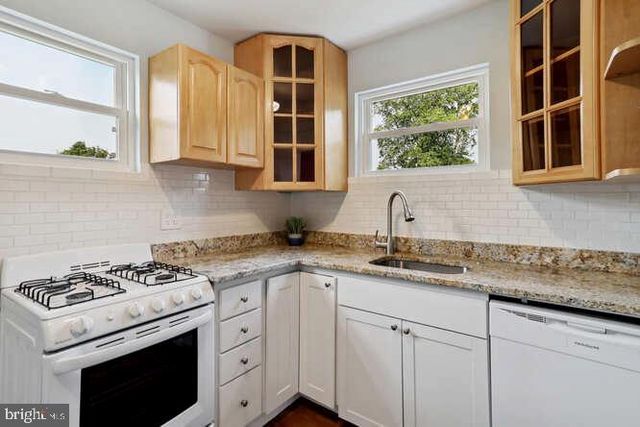 7611 SPARROWS POINT, Sparrows Point, MD 21219