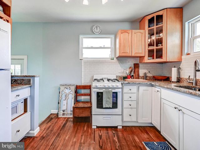 7611 SPARROWS POINT, Sparrows Point, MD 21219