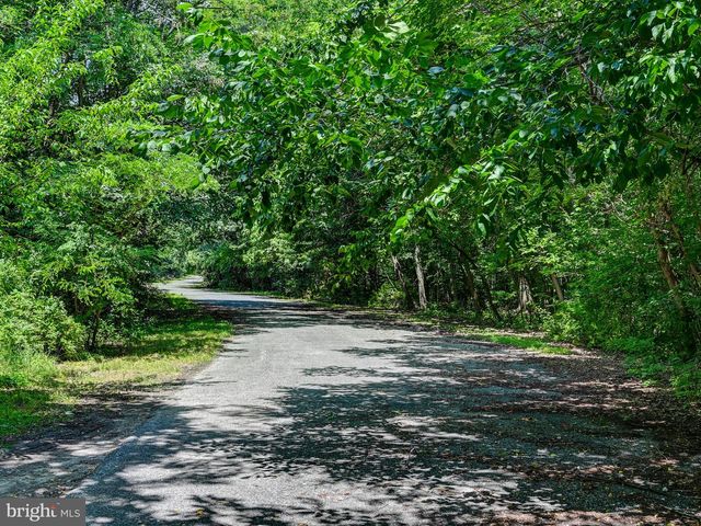 7611 SPARROWS POINT, Sparrows Point, MD 21219