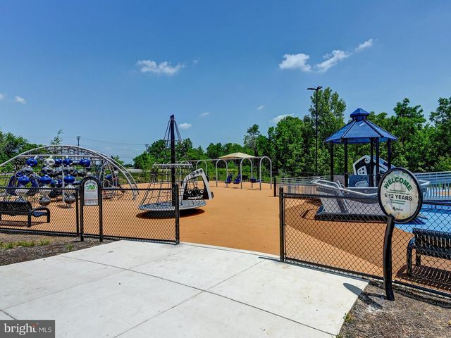 7611 SPARROWS POINT, Sparrows Point, MD 21219