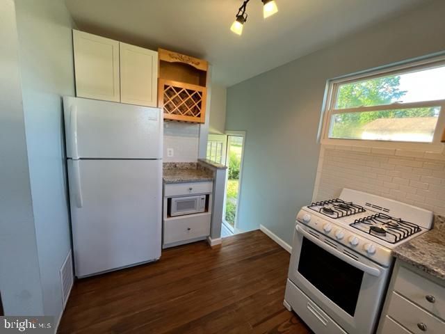 7611 SPARROWS POINT, Sparrows Point, MD 21219