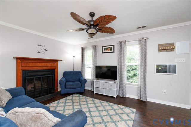 25 Natural Bridge Ct, Chesterfield, VA 23236