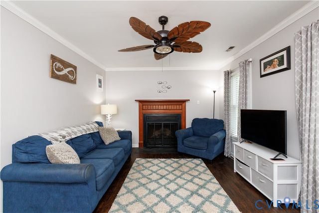 25 Natural Bridge Ct, Chesterfield, VA 23236