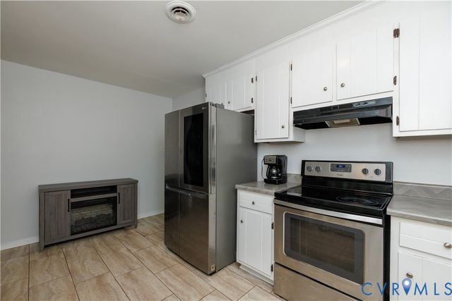 25 Natural Bridge Ct, Chesterfield, VA 23236