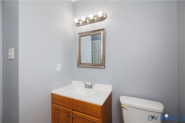 25 Natural Bridge Ct, Chesterfield, VA 23236
