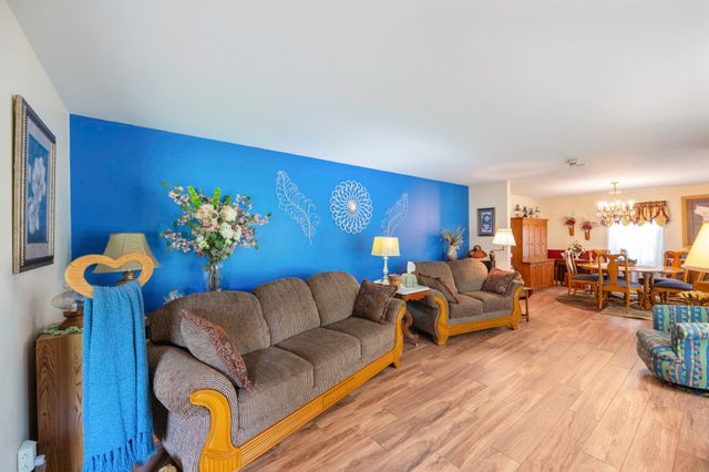 738 N Broad St, Lexington, TN 38351