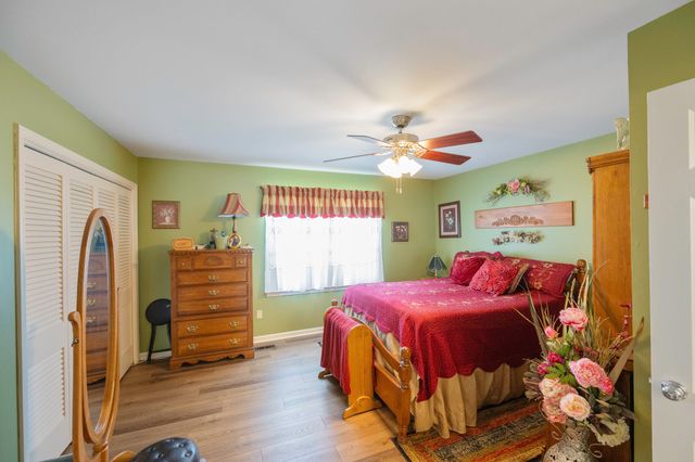 738 N Broad St, Lexington, TN 38351