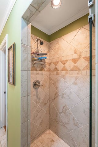 738 N Broad St, Lexington, TN 38351