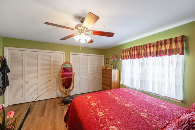 738 N Broad St, Lexington, TN 38351