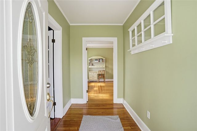 77 Majestic Avenue, Warwick, RI 02888