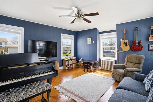 77 Majestic Avenue, Warwick, RI 02888