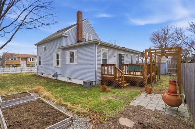 77 Majestic Avenue, Warwick, RI 02888