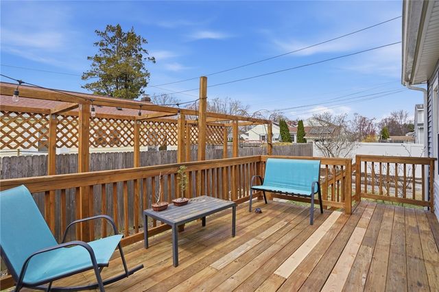 77 Majestic Avenue, Warwick, RI 02888