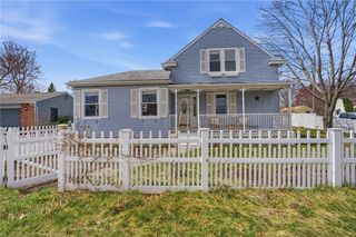 77 Majestic Avenue, Warwick, RI 02888