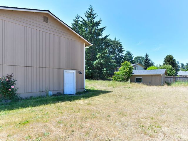 1501 154th Street E, Tacoma, WA 98445