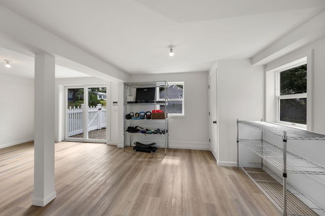 33 Lakefield Rd, Yarmouth, MA 02664
