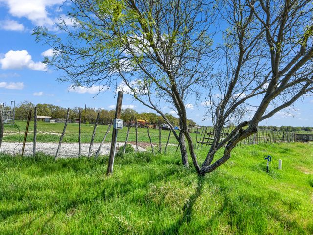 4507 County Road 2690, Alvord, TX 76225