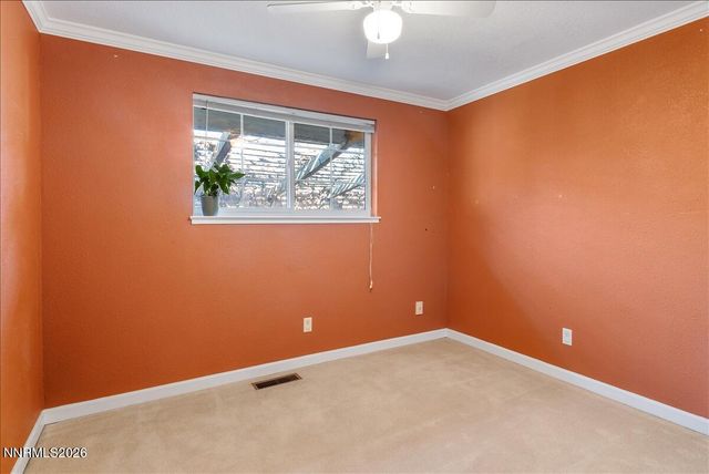 320 E Gault Way, Sparks, NV 89431