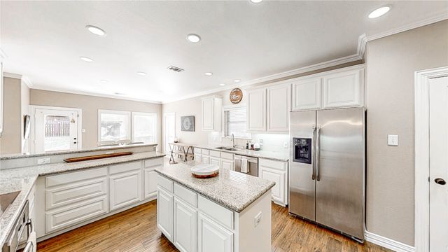 406 Goodnight Trail, Argyle, TX 76226