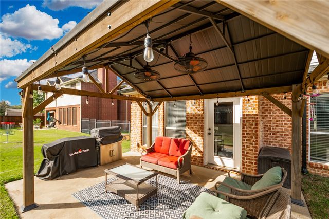 406 Goodnight Trail, Argyle, TX 76226