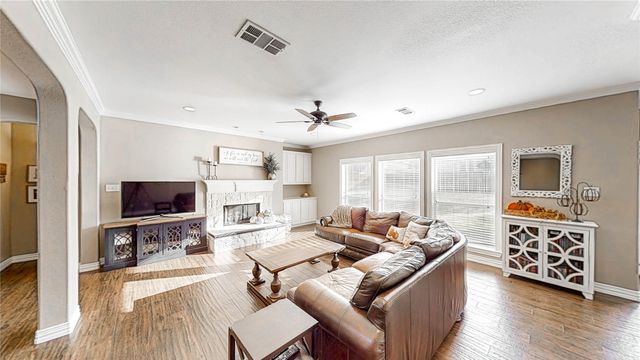 406 Goodnight Trail, Argyle, TX 76226