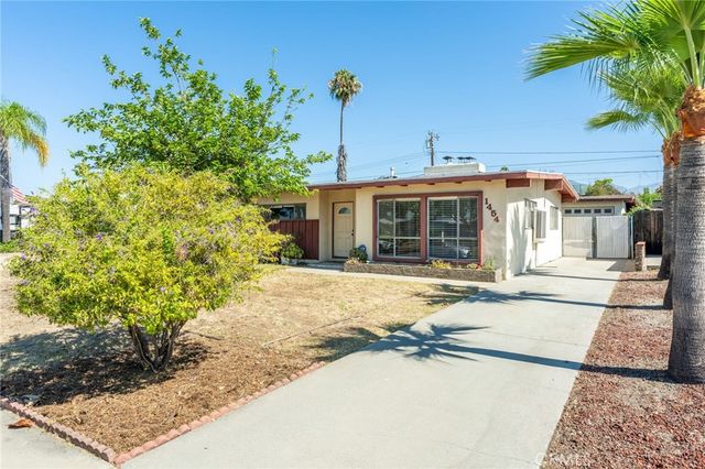 1454 W J, Ontario, CA 91762