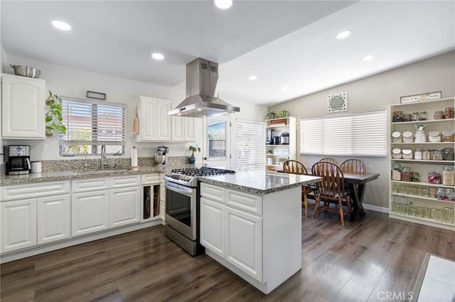 1454 W J, Ontario, CA 91762