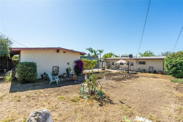 1454 W J, Ontario, CA 91762