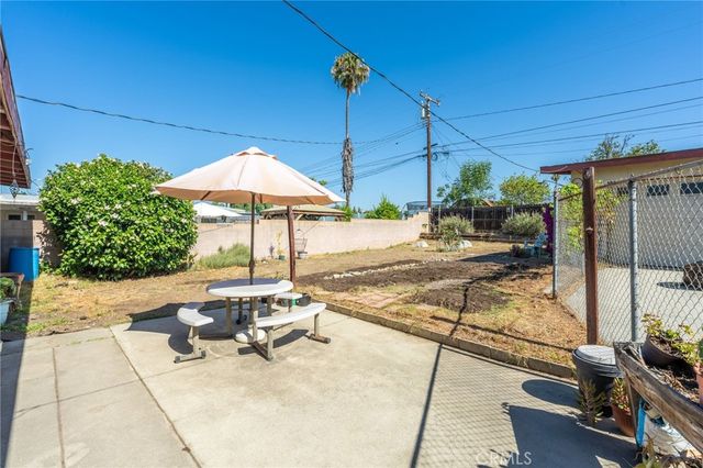1454 W J, Ontario, CA 91762
