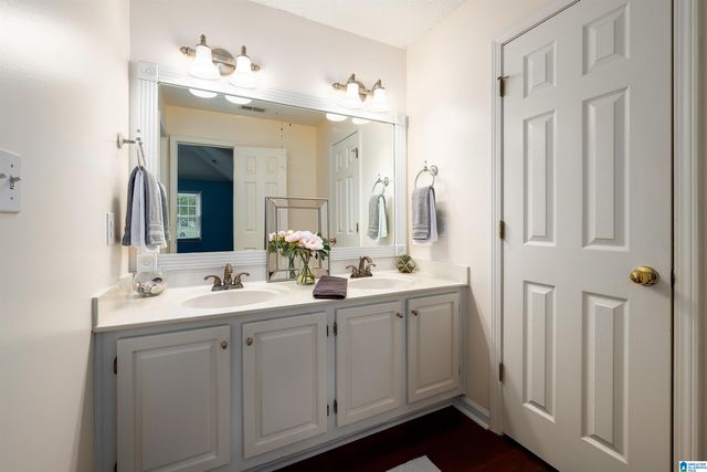 6040 WOODVALE ROAD, Helena, AL 35080