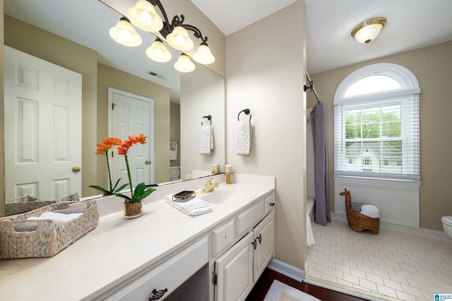 6040 WOODVALE ROAD, Helena, AL 35080