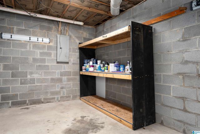 6040 WOODVALE ROAD, Helena, AL 35080