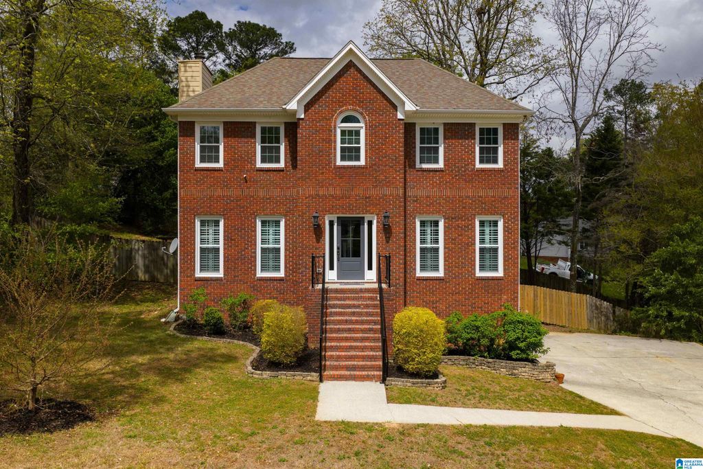 6040 WOODVALE ROAD, Helena, AL 35080