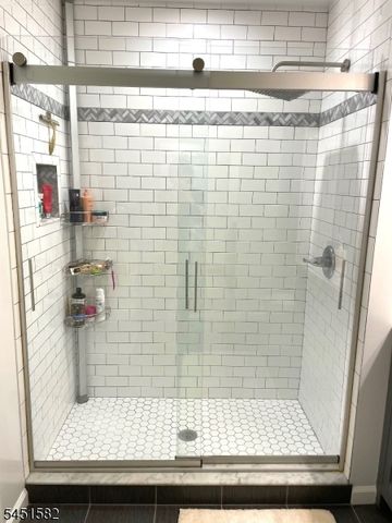 122 Cambridge Ct 122, Clifton City, NJ 07014