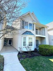 122 Cambridge Ct 122, Clifton City, NJ 07014