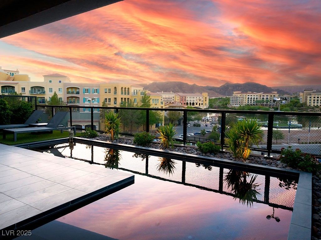 38 Promenade Isle Lane, Henderson, NV 89011