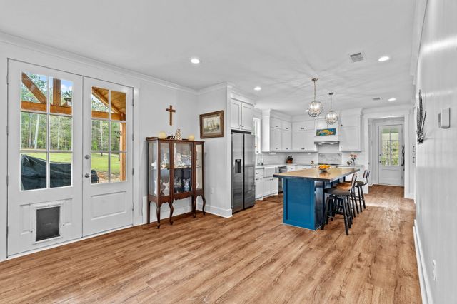 173 R Thompson Rd., Lumberton, MS 39455