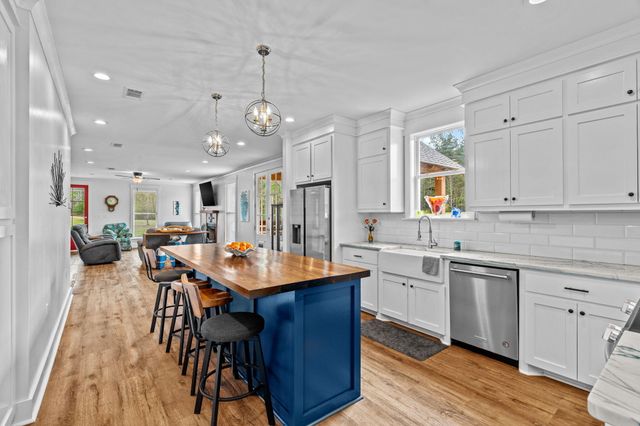 173 R Thompson Rd., Lumberton, MS 39455