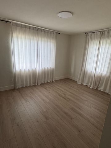 2648 Washington Street, Hollywood, FL 33020