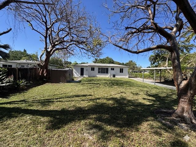 2648 Washington Street, Hollywood, FL 33020