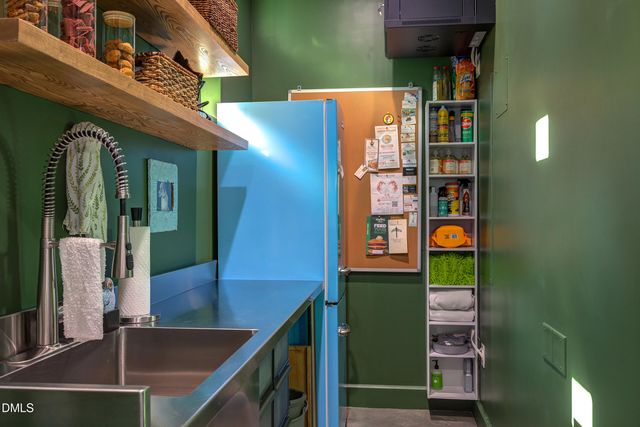 707 Chamberlain Street, Raleigh, NC 27607