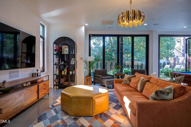 707 Chamberlain Street, Raleigh, NC 27607