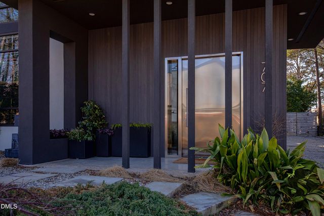 707 Chamberlain Street, Raleigh, NC 27607